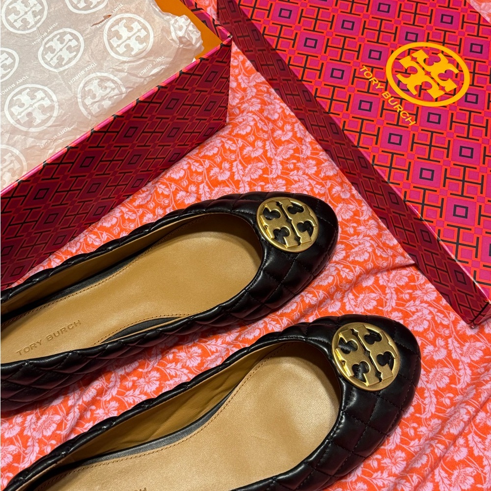 Tory Burch CHELSEA QUILTED BALLET
FLAT